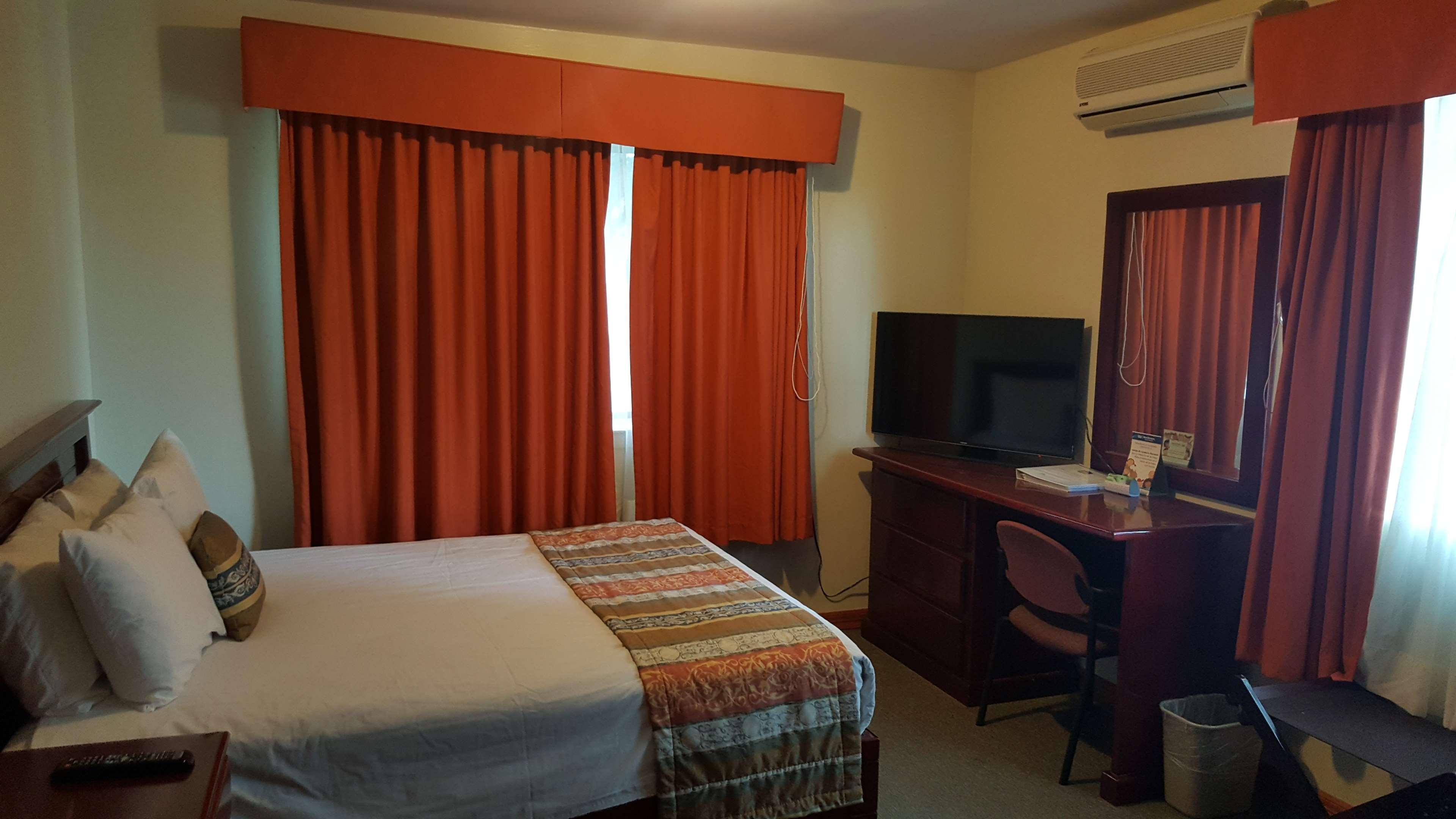 Best Western Bazarell Inn Montemorelos Ngoại thất bức ảnh