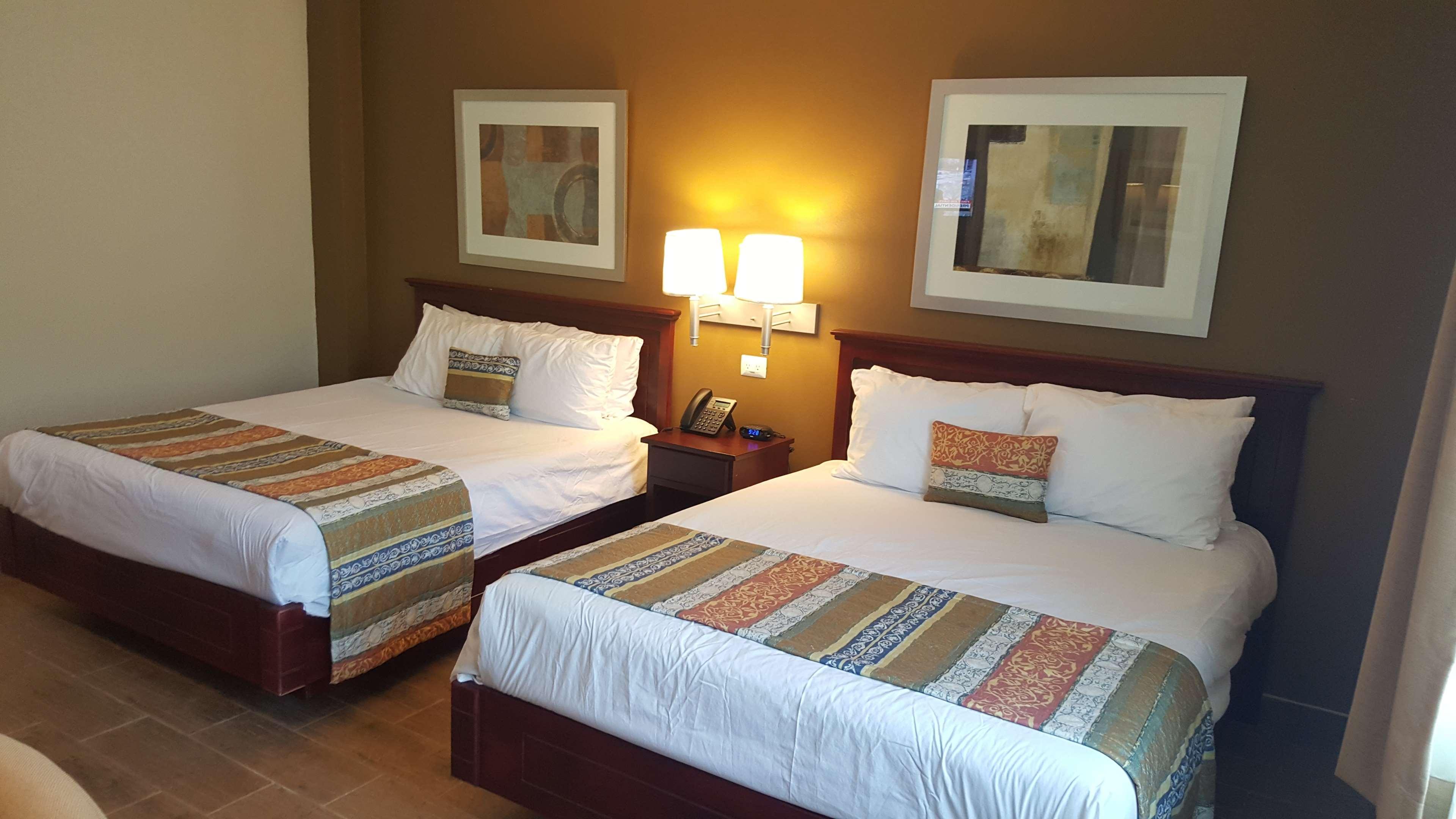 Best Western Bazarell Inn Montemorelos Ngoại thất bức ảnh