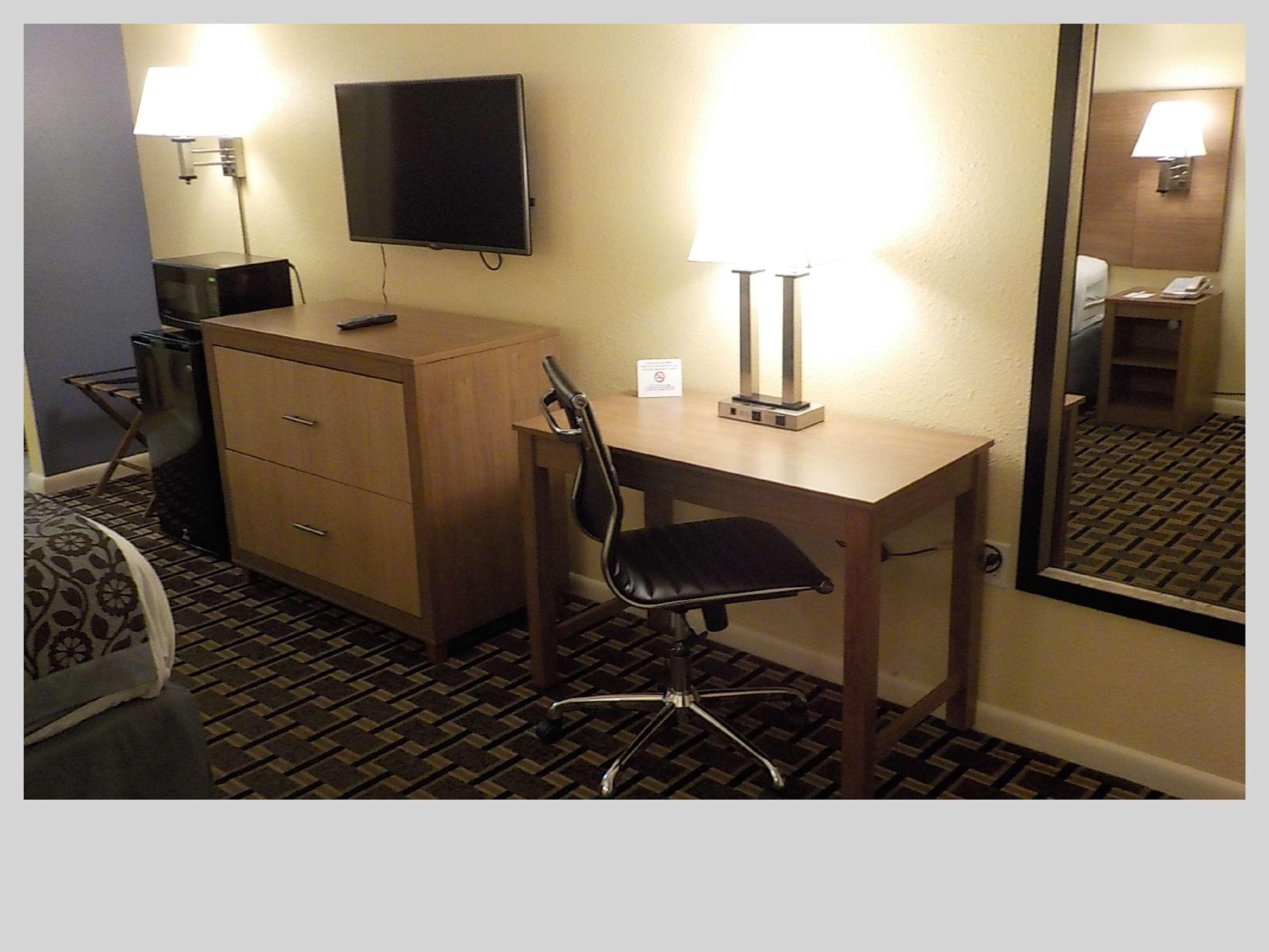 Best Western Bazarell Inn Montemorelos Ngoại thất bức ảnh