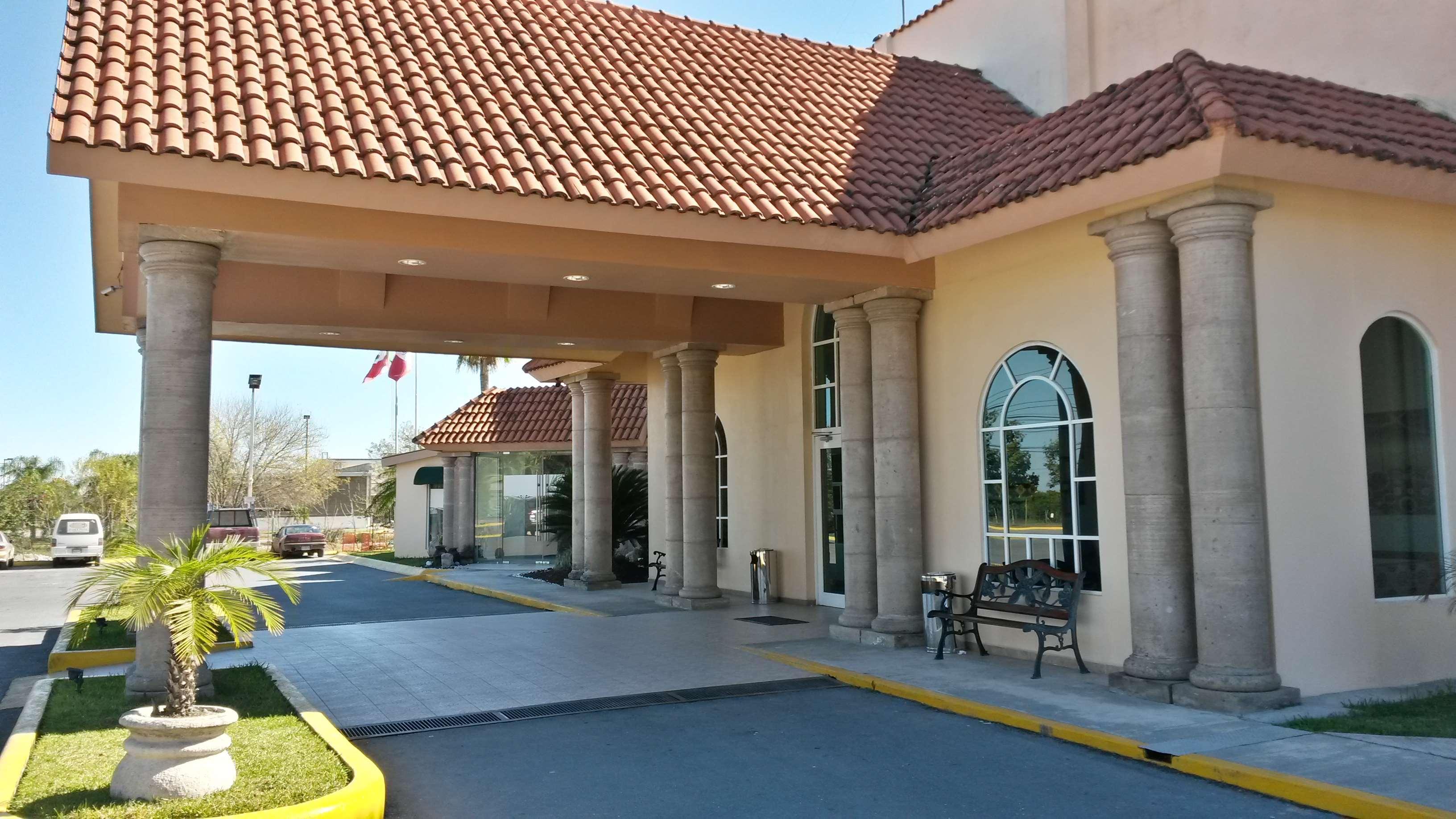 Best Western Bazarell Inn Montemorelos Ngoại thất bức ảnh