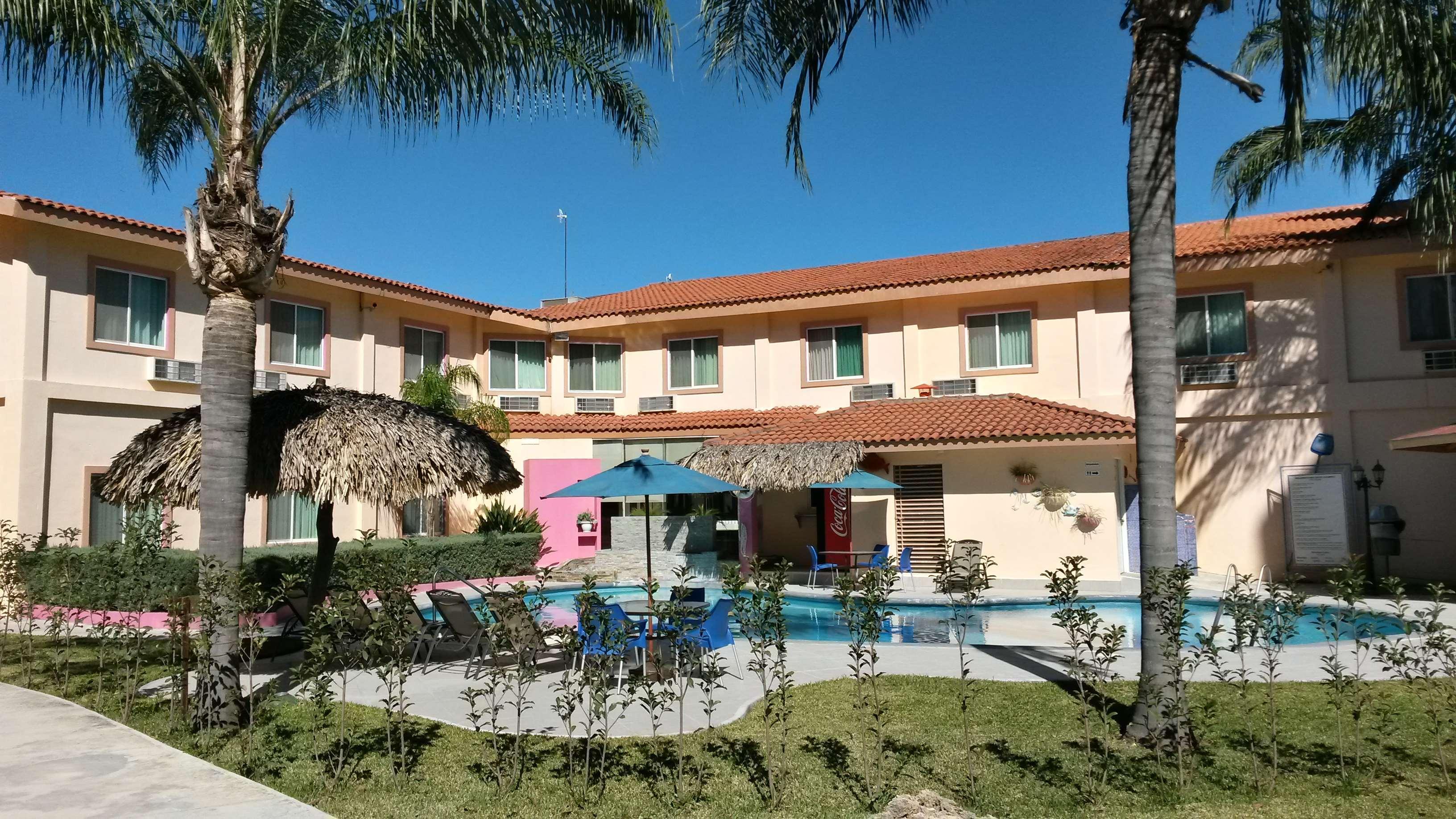 Best Western Bazarell Inn Montemorelos Ngoại thất bức ảnh