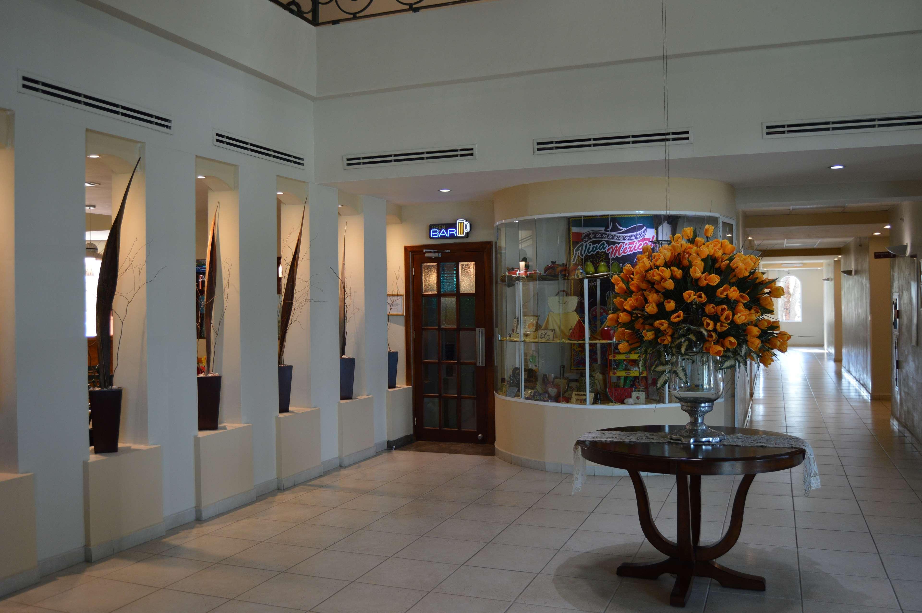 Best Western Bazarell Inn Montemorelos Ngoại thất bức ảnh