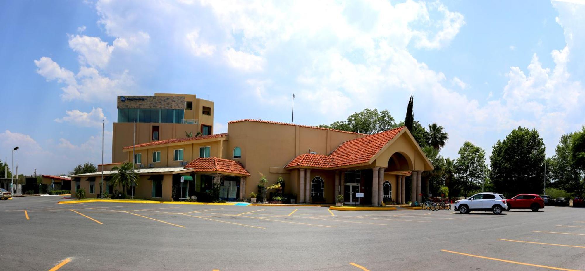 Best Western Bazarell Inn Montemorelos Ngoại thất bức ảnh