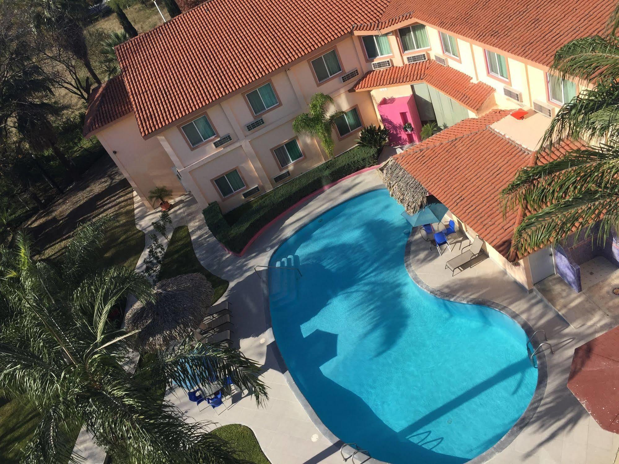 Best Western Bazarell Inn Montemorelos Ngoại thất bức ảnh